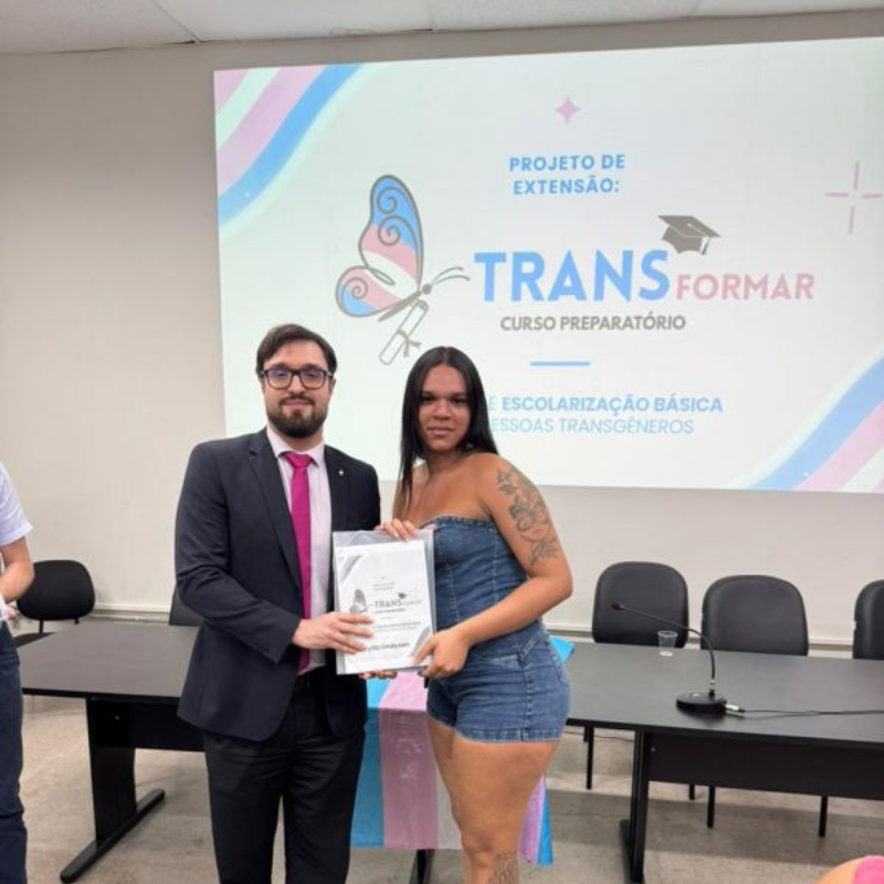 MPT participa de abertura de curso preparatório voltado a pessoas transgênero